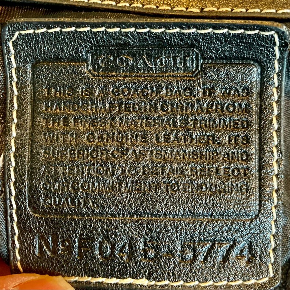 COACH LARGE SIGNATURE SATCHEL F045-5774 BLACK CANVAS W/ LEATHER TRIM - Picture 3 of 7